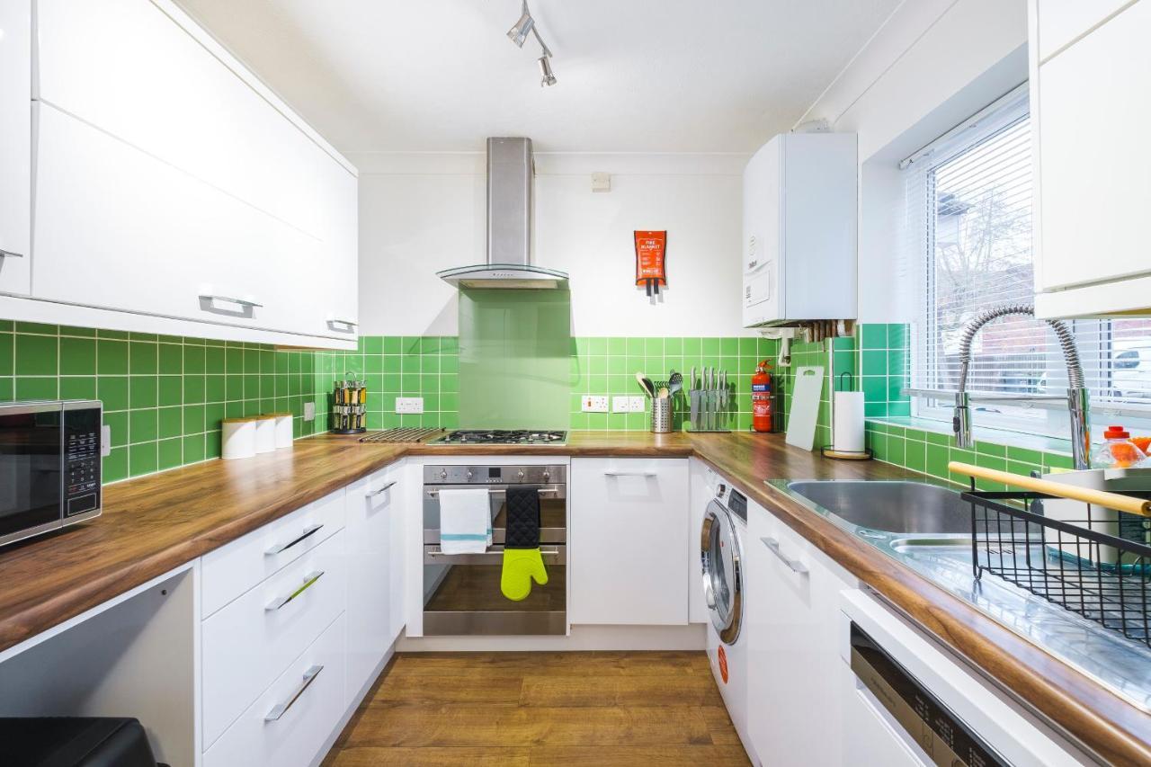 Beautiful 3 Bed House With Amazing Views In Dartford, Kent Apartment Exterior photo