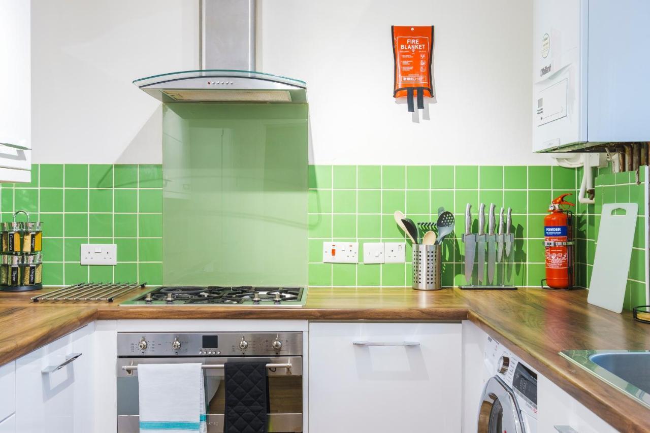 Beautiful 3 Bed House With Amazing Views In Dartford, Kent Apartment Exterior photo